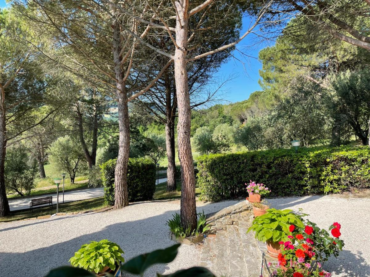 La Panoramica Gubbio - Maison De Charme - Casette E Appartamenti Self Catering Per Vacanze Meravigliose! 外观 照片