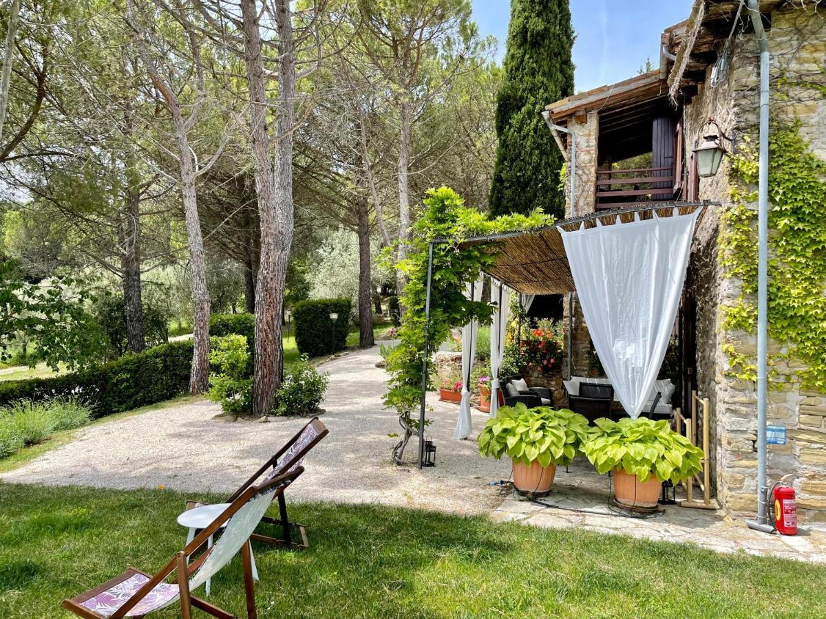 La Panoramica Gubbio - Maison De Charme - Casette E Appartamenti Self Catering Per Vacanze Meravigliose! 外观 照片