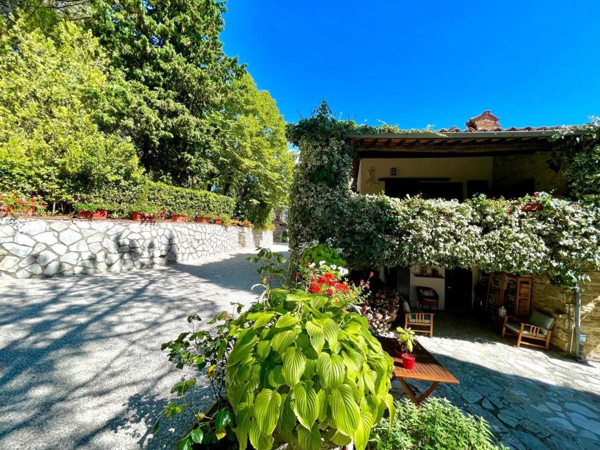 La Panoramica Gubbio - Maison De Charme - Casette E Appartamenti Self Catering Per Vacanze Meravigliose! 外观 照片